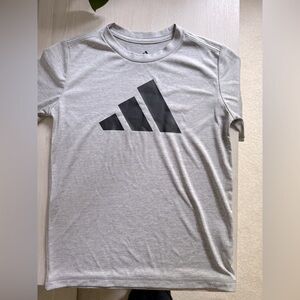 Boys adidas tee